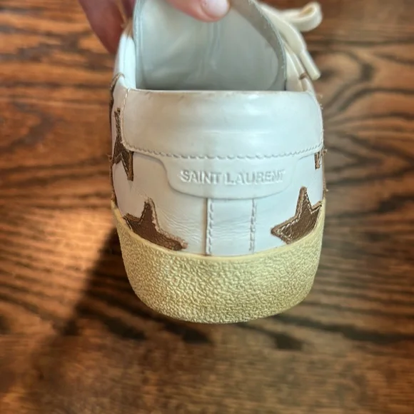 YSL Designer Sneakers, Gold Star Appliqué Court White Sneakers, Size 39 (75) - Picture 6 of 16
